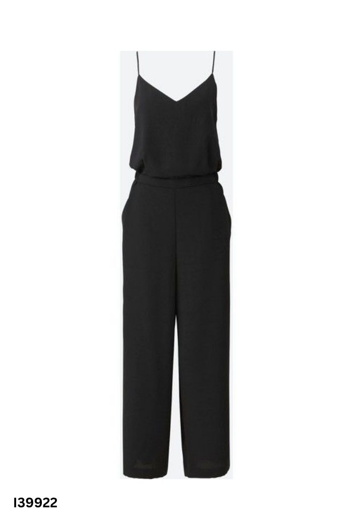 Jumpsuit UNIQLO đen hai dây