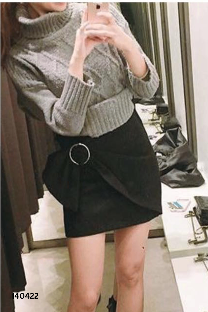 Chân váy ZARA đen phối khuyên