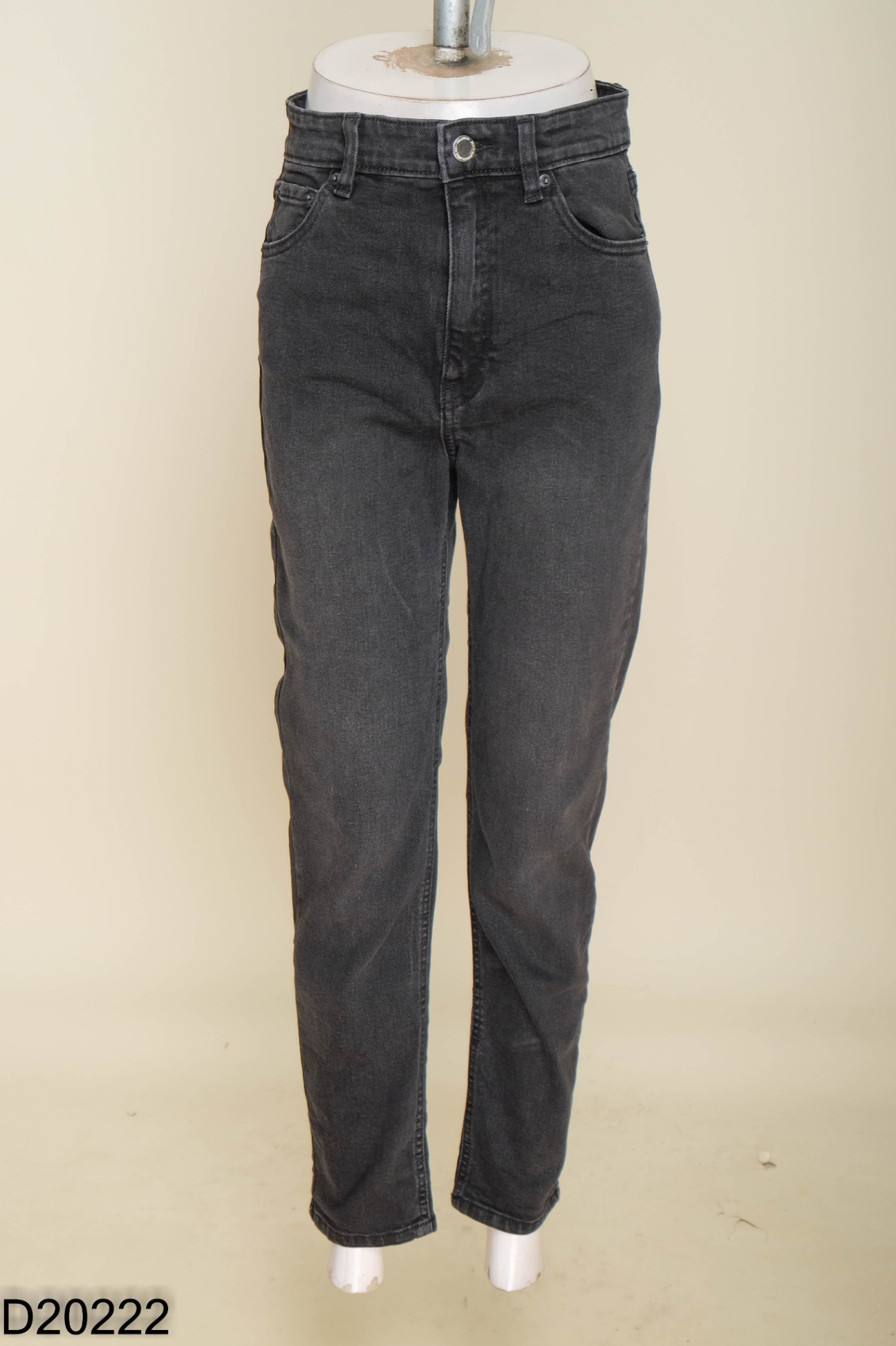 Quần PULL & BEAR (cắt tag) jeans đen