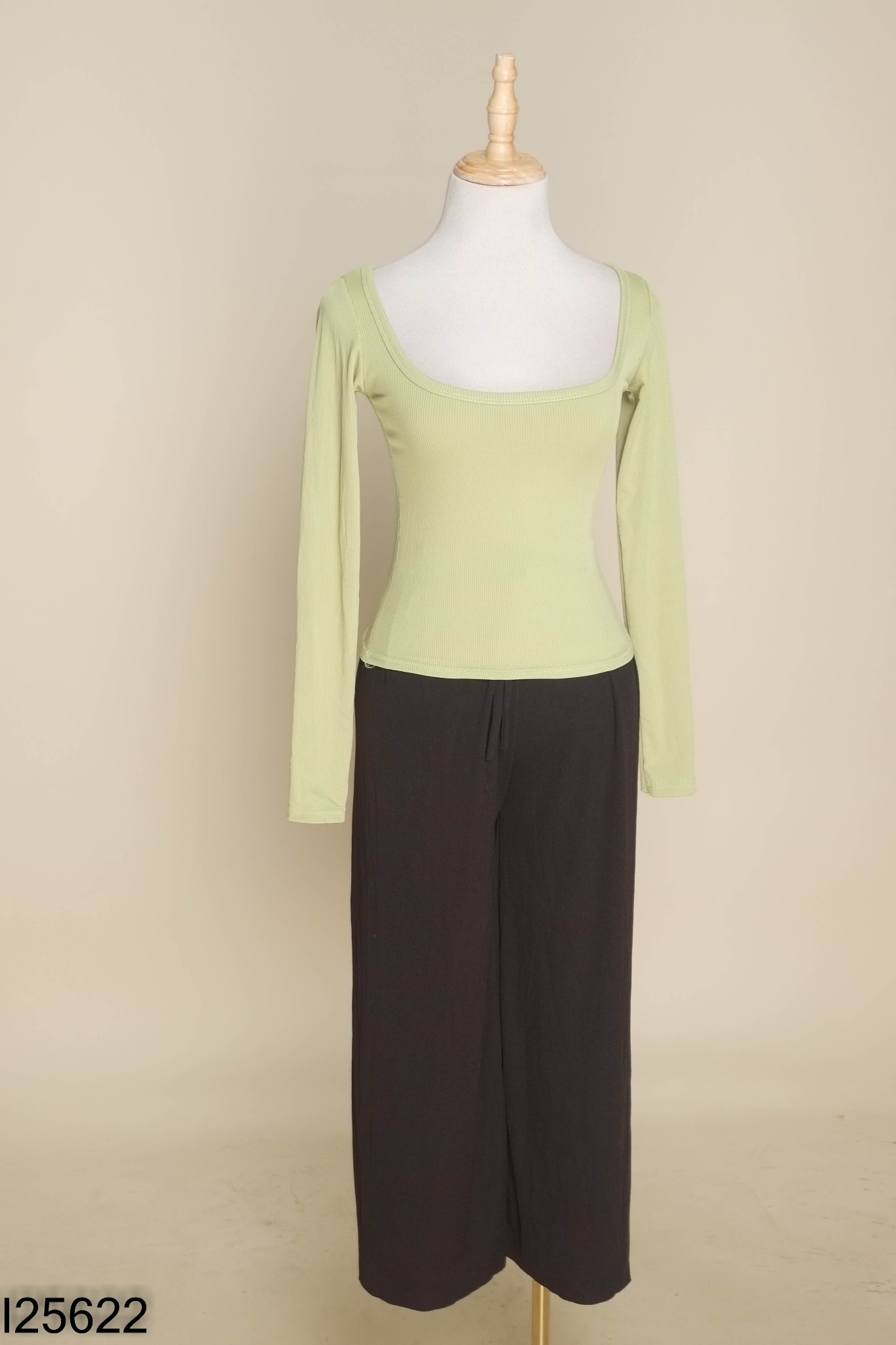 SET Áo xanh trơn + quần đen