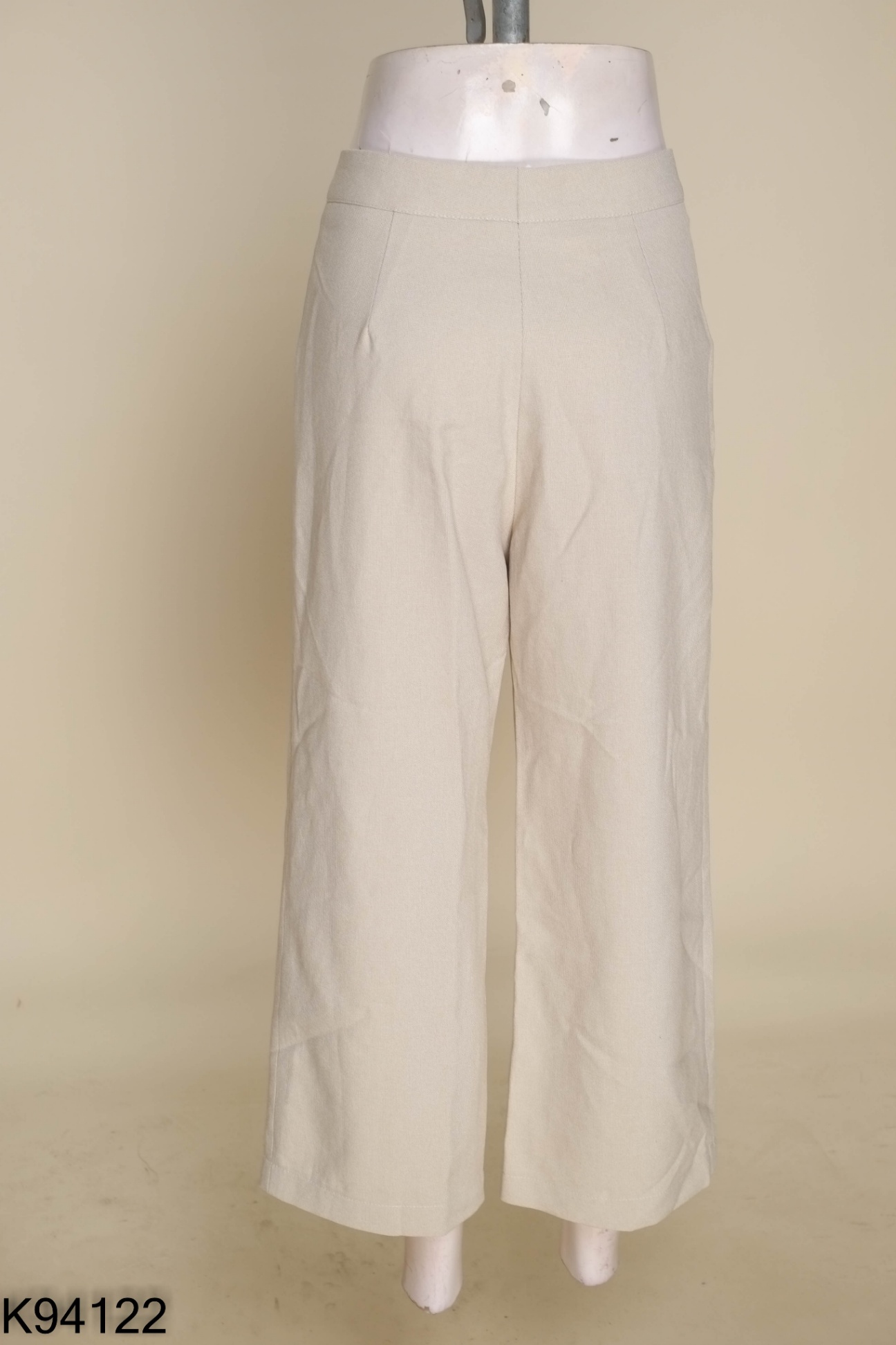 Quần JAMILA vải be trơn
