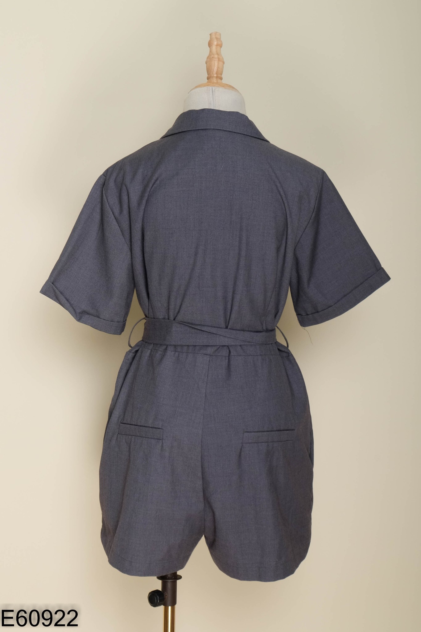 Jumpsuits cổ vest xám kèm đai