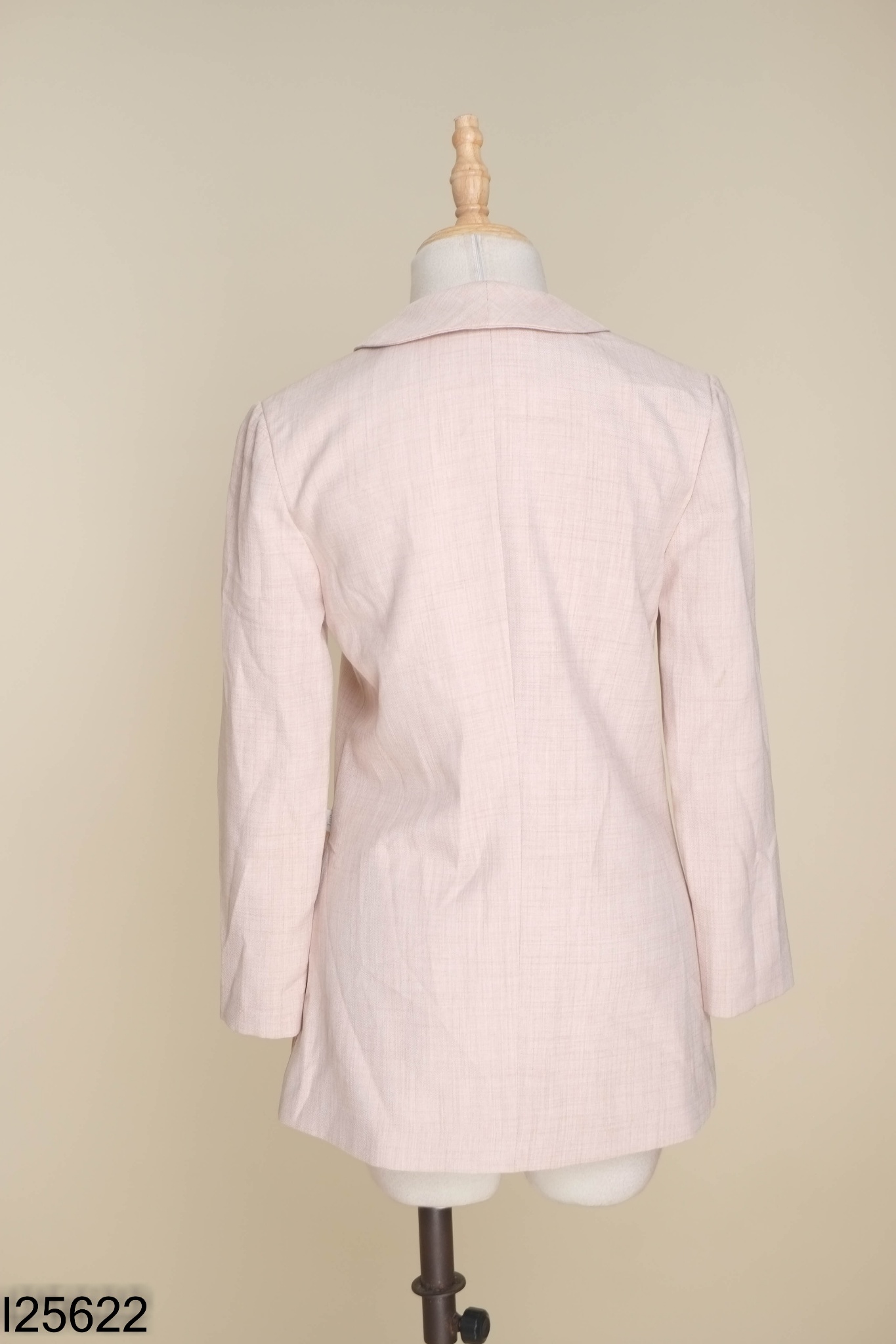Blazer TIIN hồng trơn