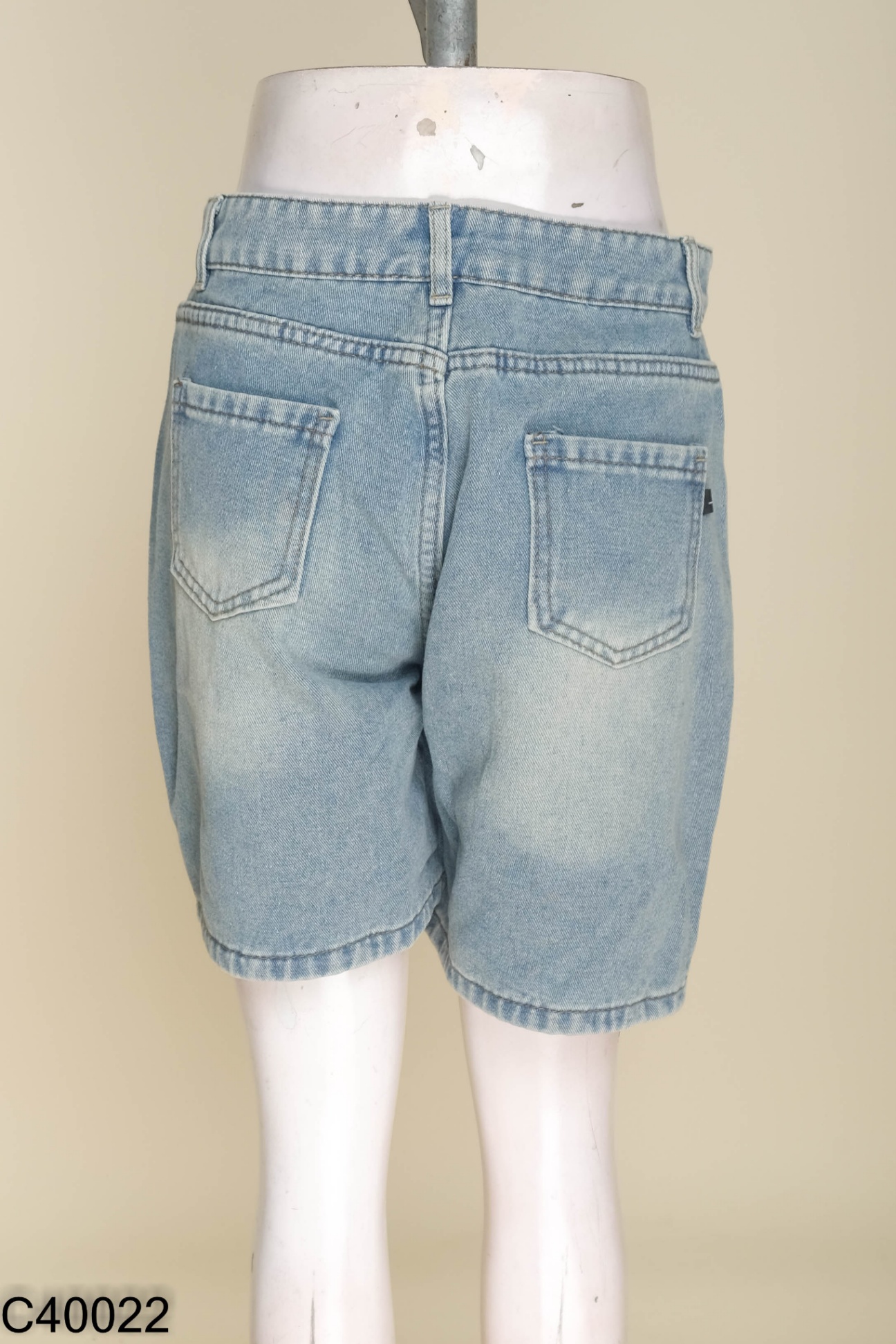 NEWTAG Quần jeans xanh shorts