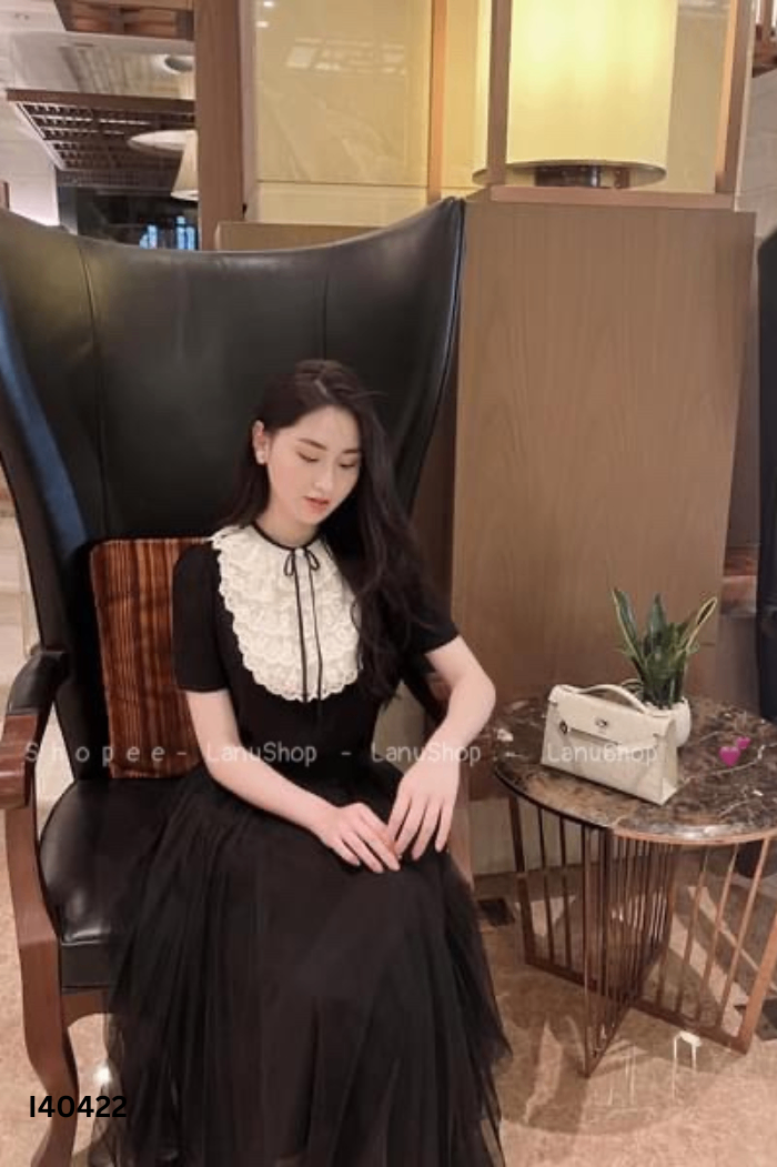 Áo MA JLIE đen phối be