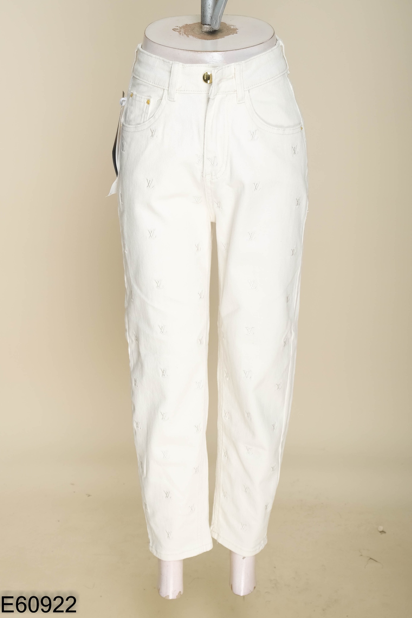 NEWTAG Quần baggy jeans be thêu chữ