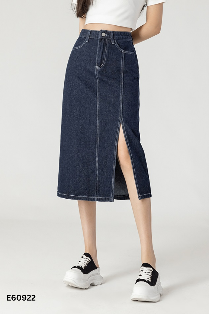 Chân váy jeans xanh viền chỉ trắng