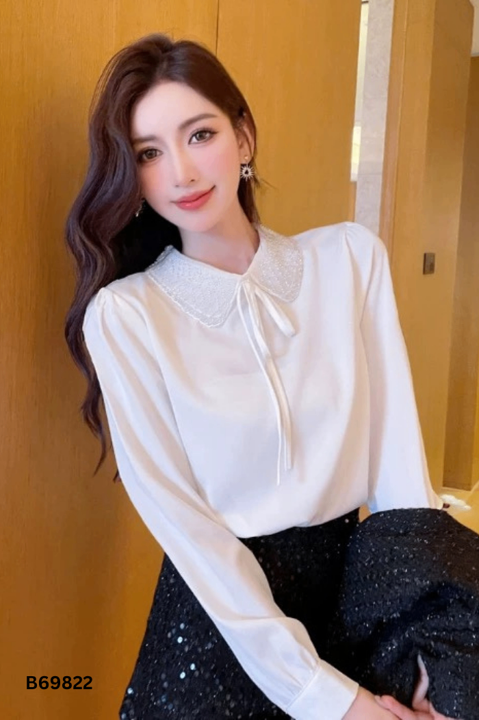 Áo lụa be cổ đính đá
