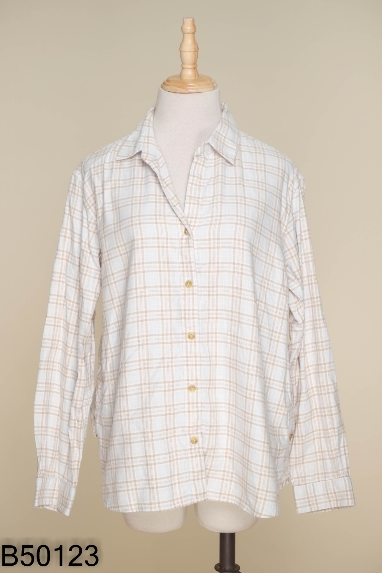 Áo sơ mi UNIQLO xanh be kẻ nâu