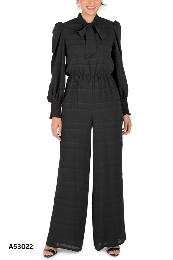 Jumpsuit đen buộc nơ