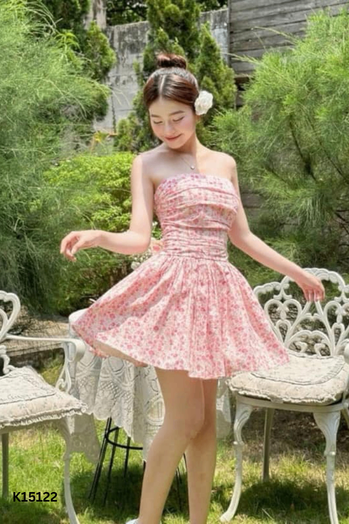 Váy quây hồng hoa