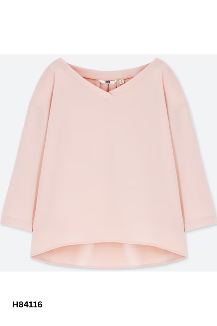 Áo UNIQLO hồng be