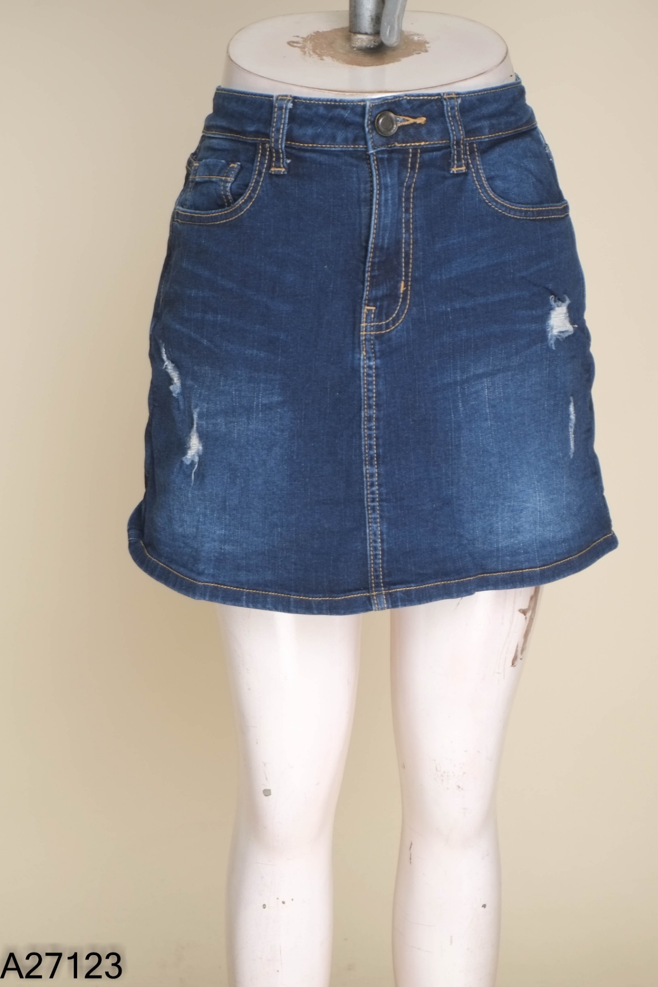 Chân váy CTJEANS xanh phối rách