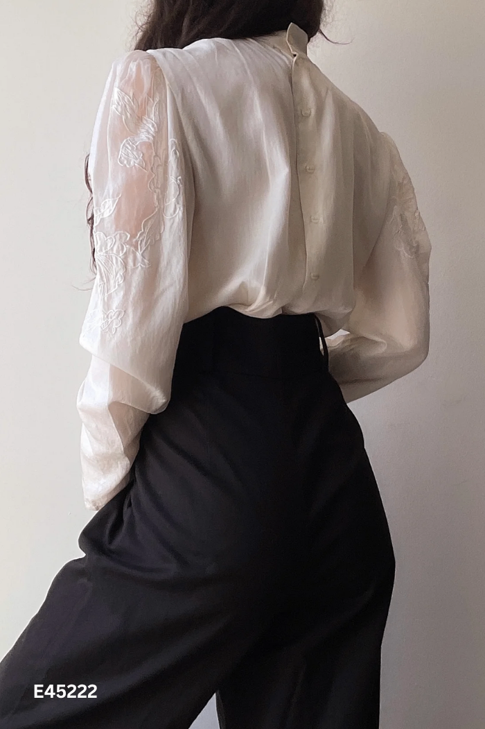 Áo MAVEN be họa tiết ren