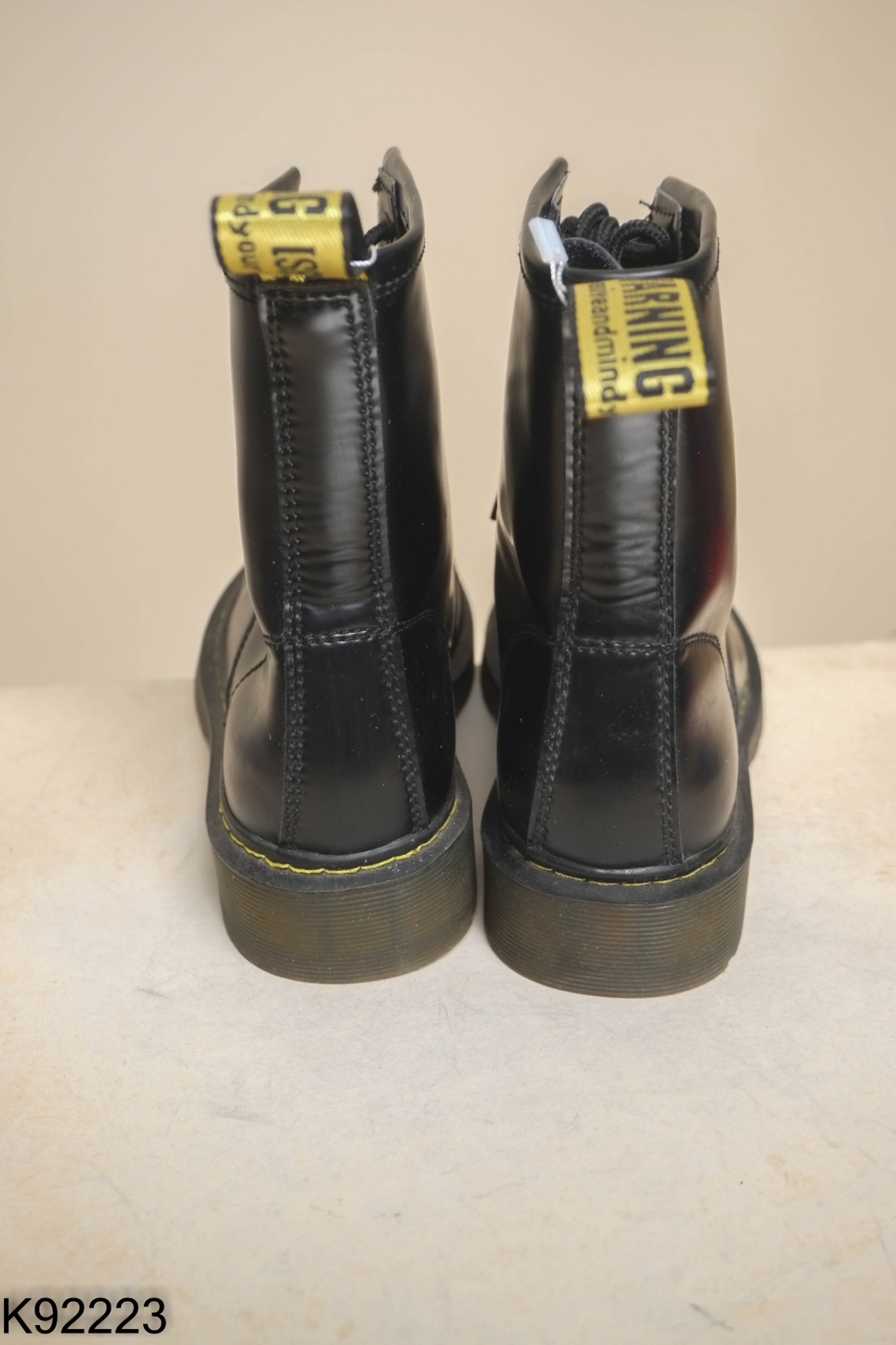 Boots da đen phối dây 3P