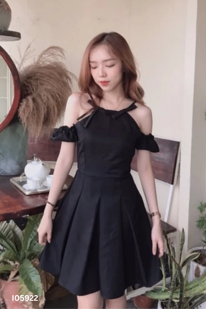 Váy JULIE HOUSE đen hai dây