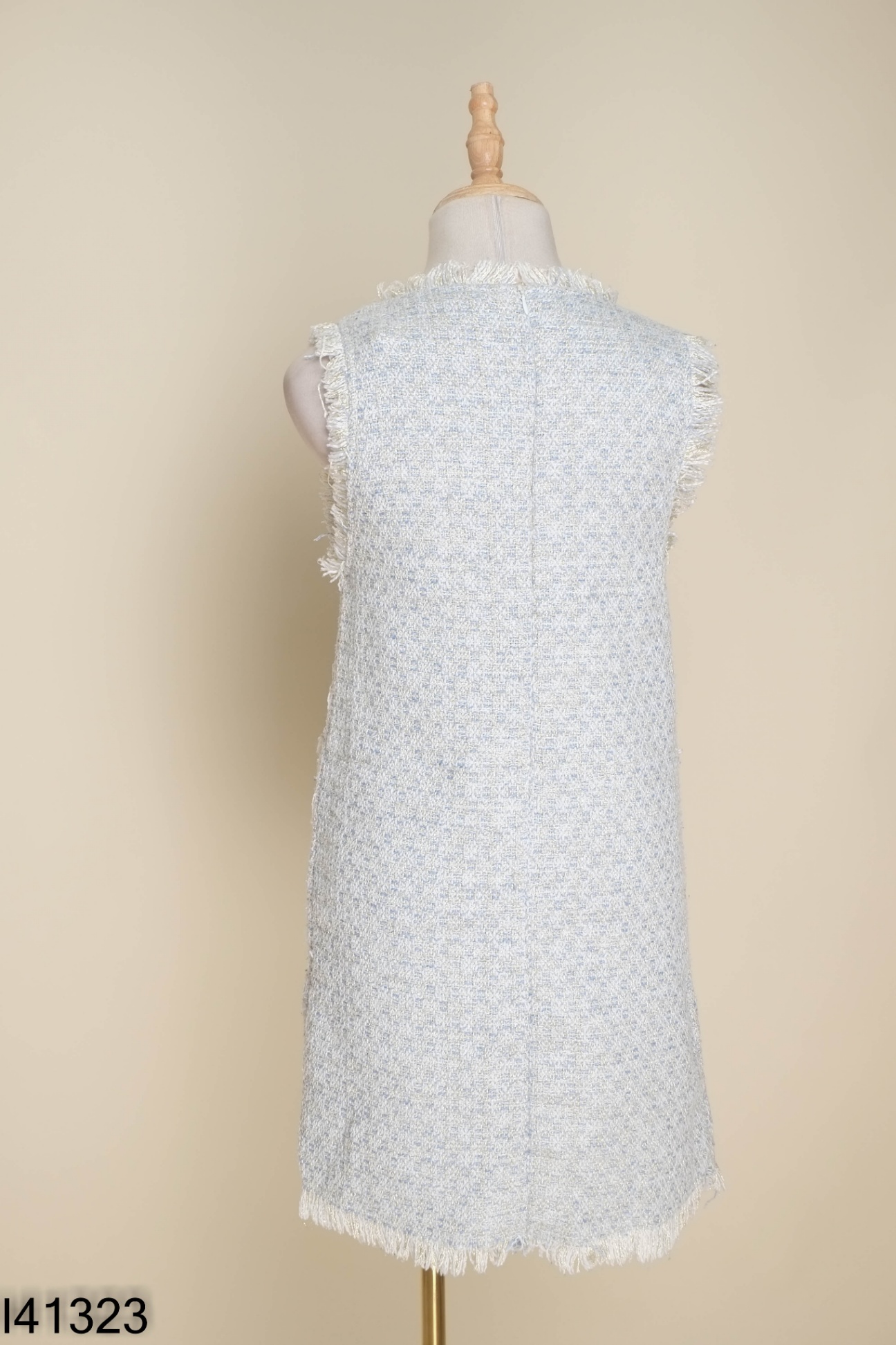 Váy daạ tweed xanh viền tua rua