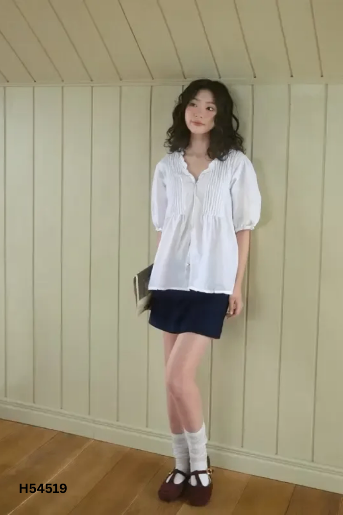 Áo sơ mi trắng viền bèo