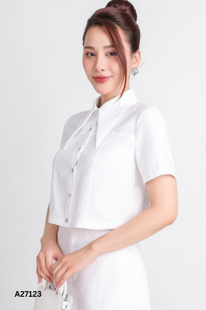 Áo PANTIO trắng cổ vát