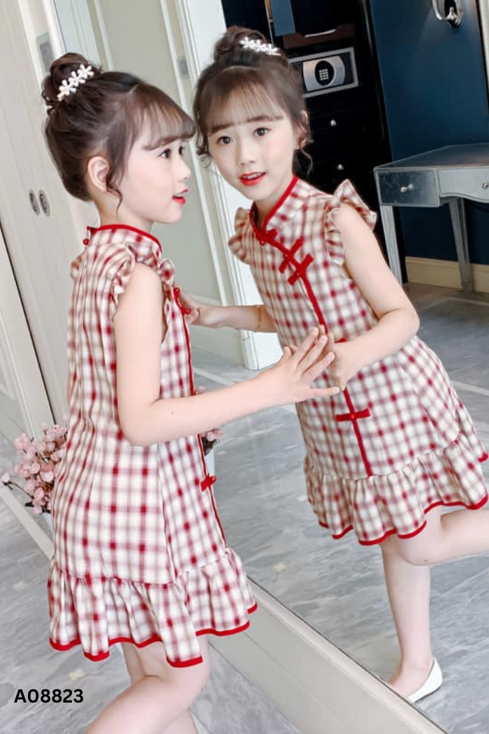 Váy be kẻ đỏ KIDS