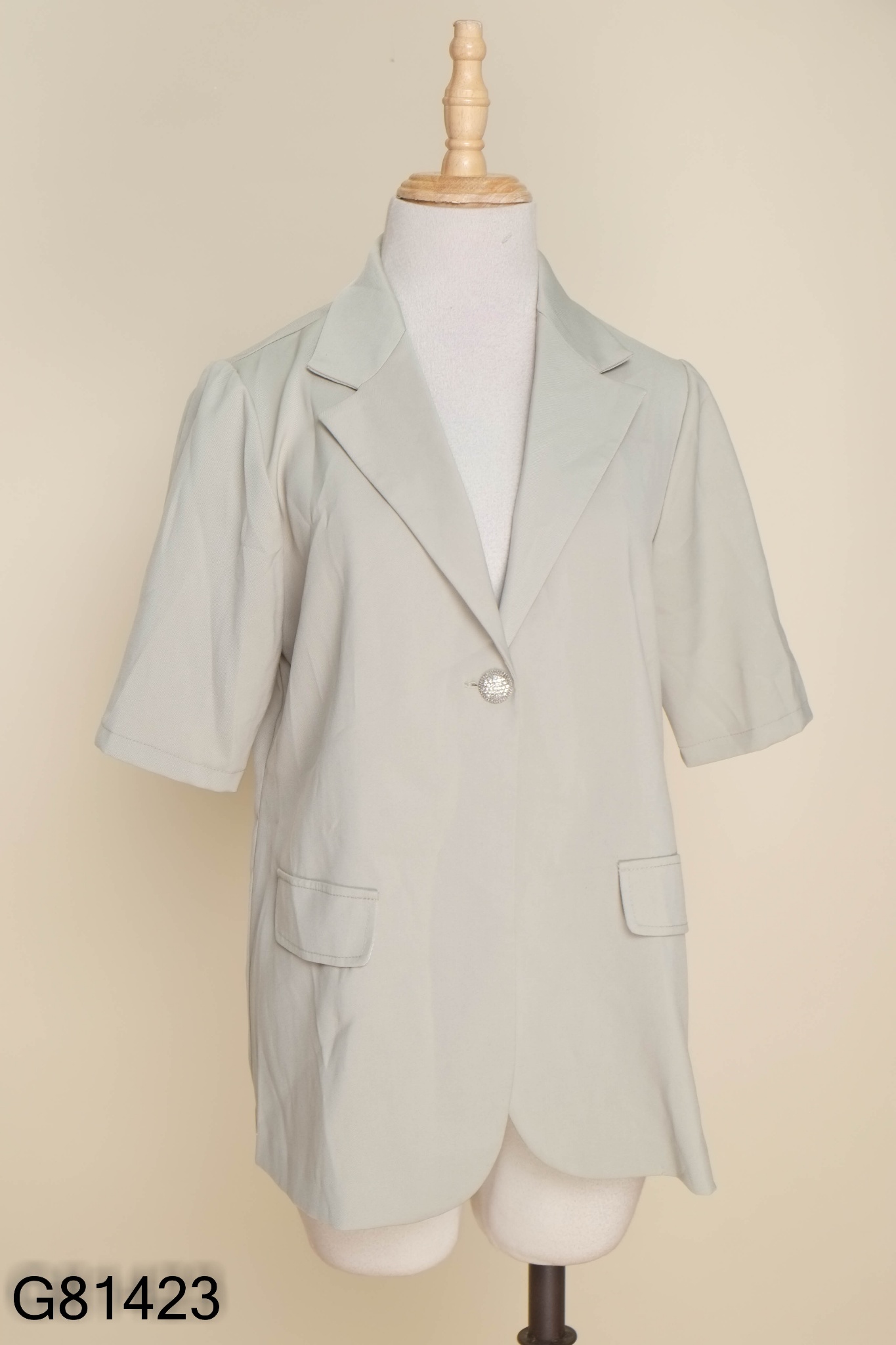 Áo blazer xanh ngắn tay