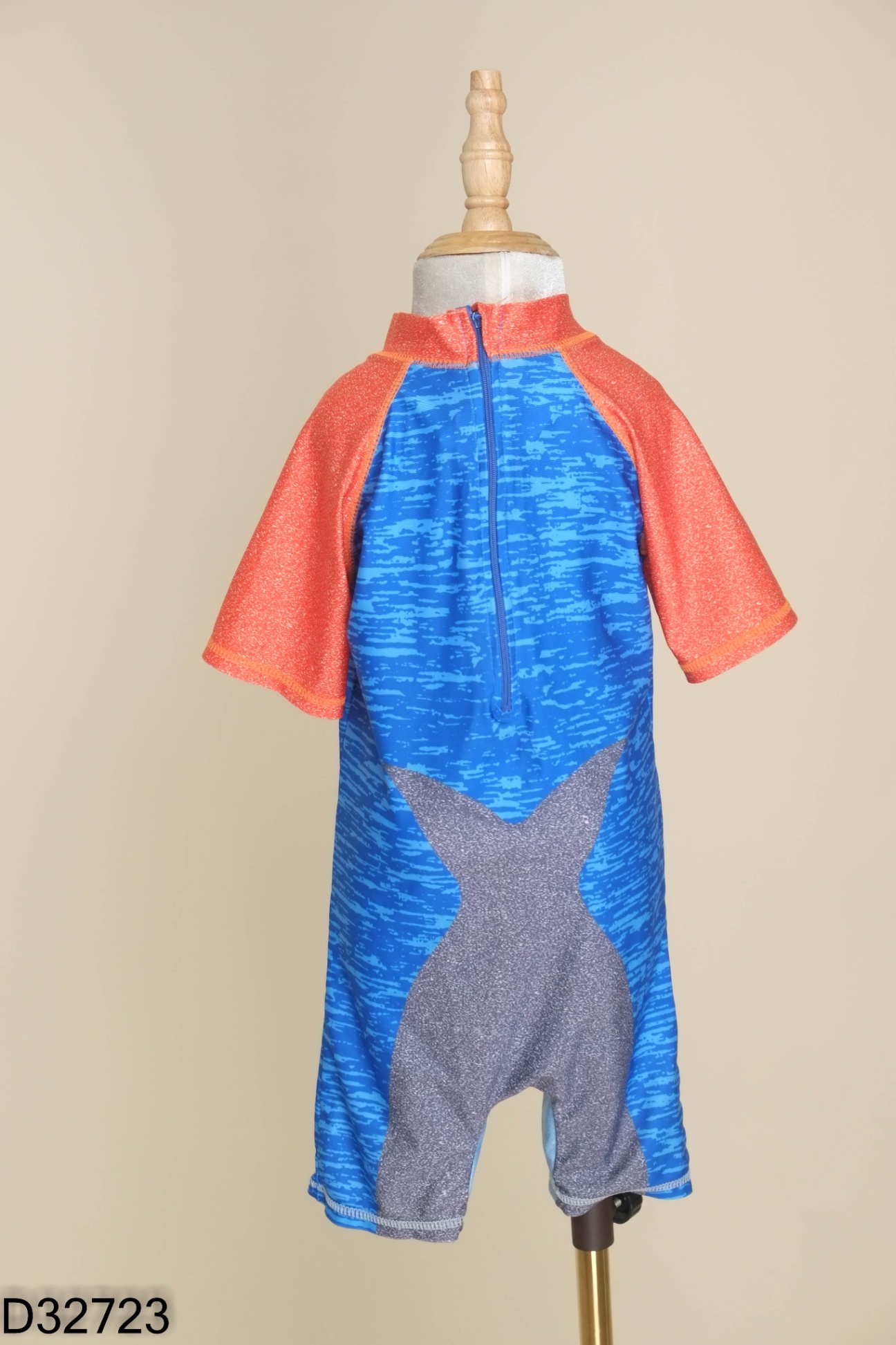 Đồ bơi xanh cá mập tay cam KIDS