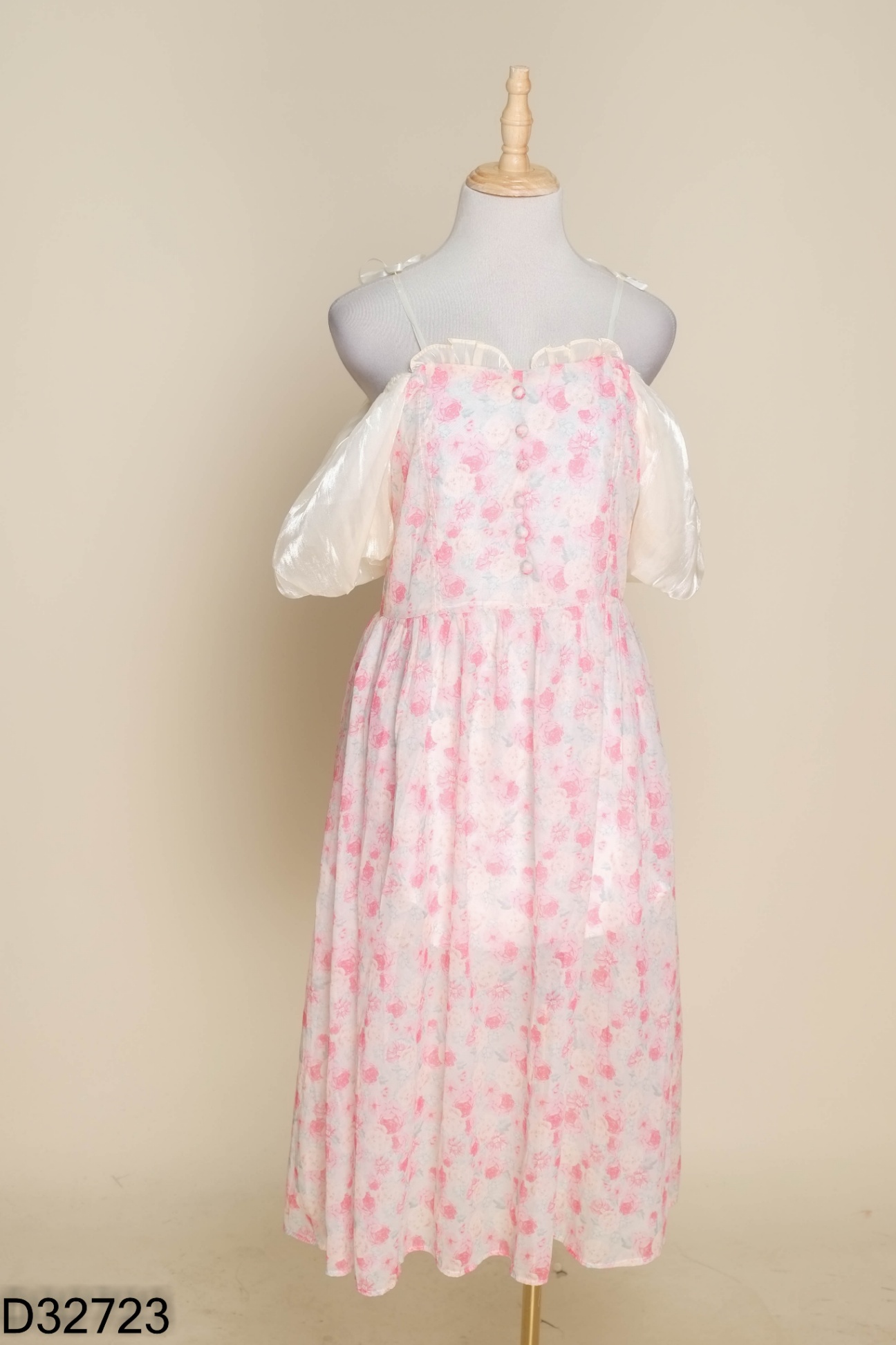 Váy hồng hoa phối tay organza