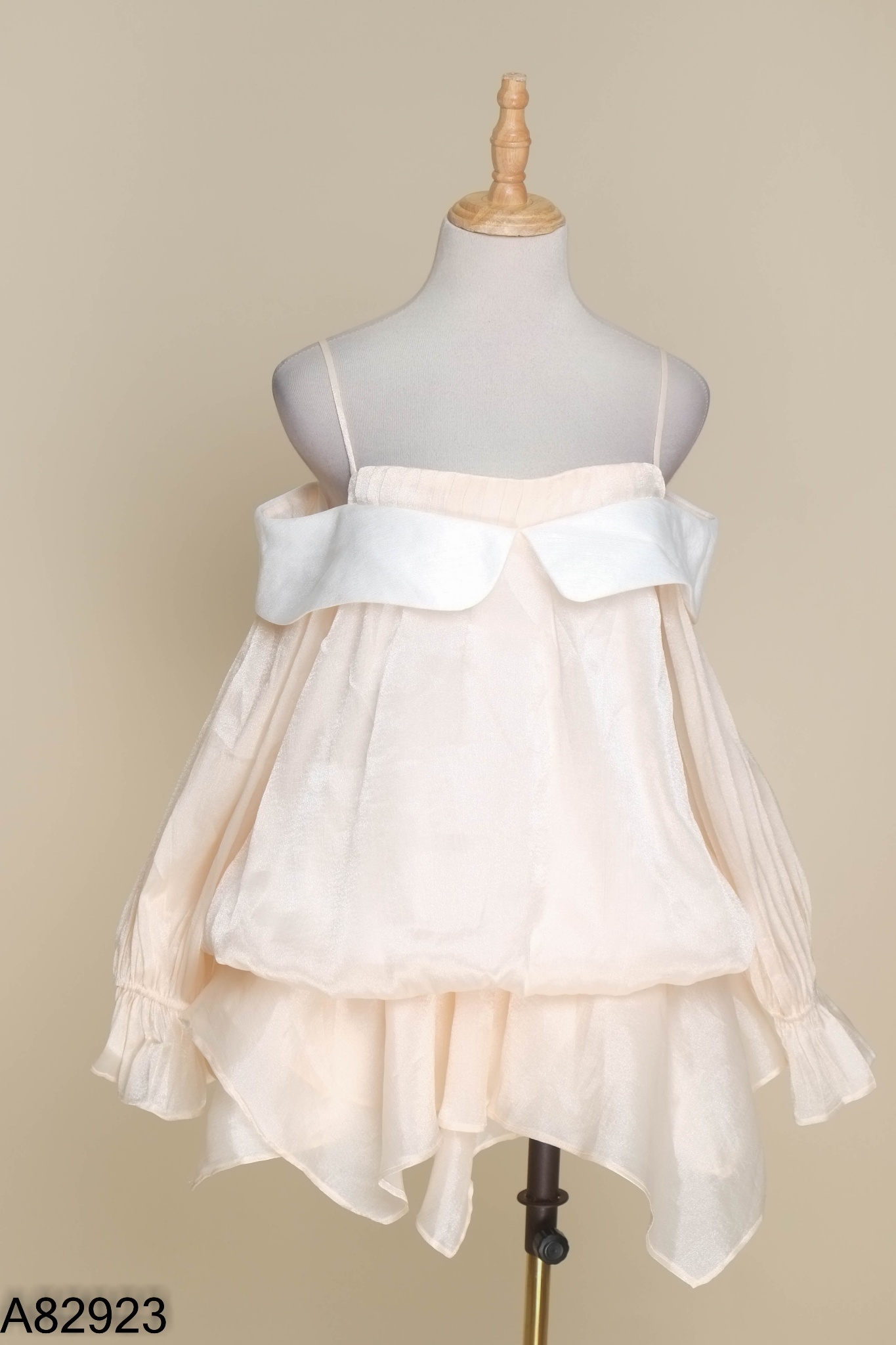 Váy tơ be DARLING.ISM tay phồng + chân váy