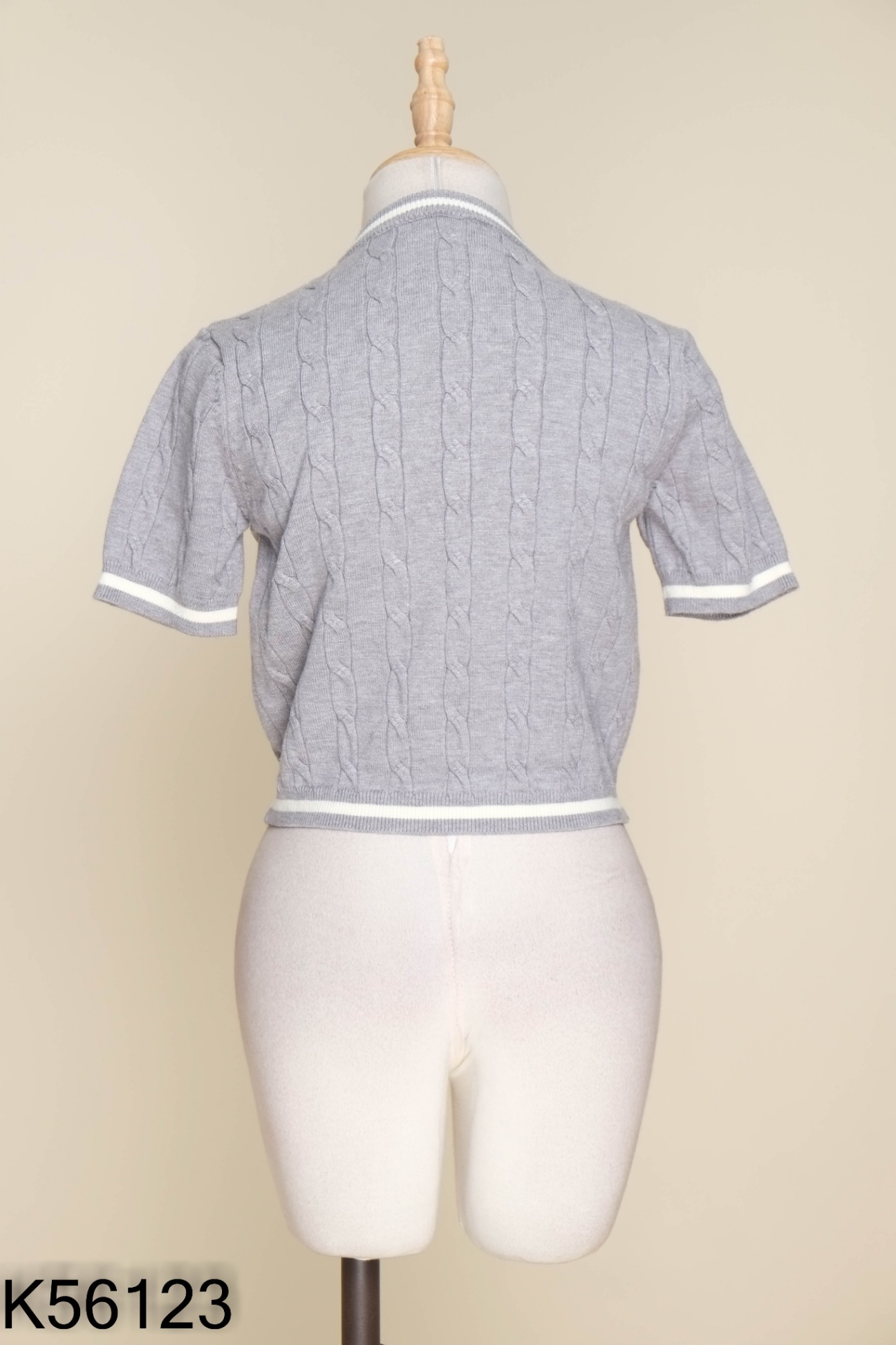 Áo SHEMODA xám viền be