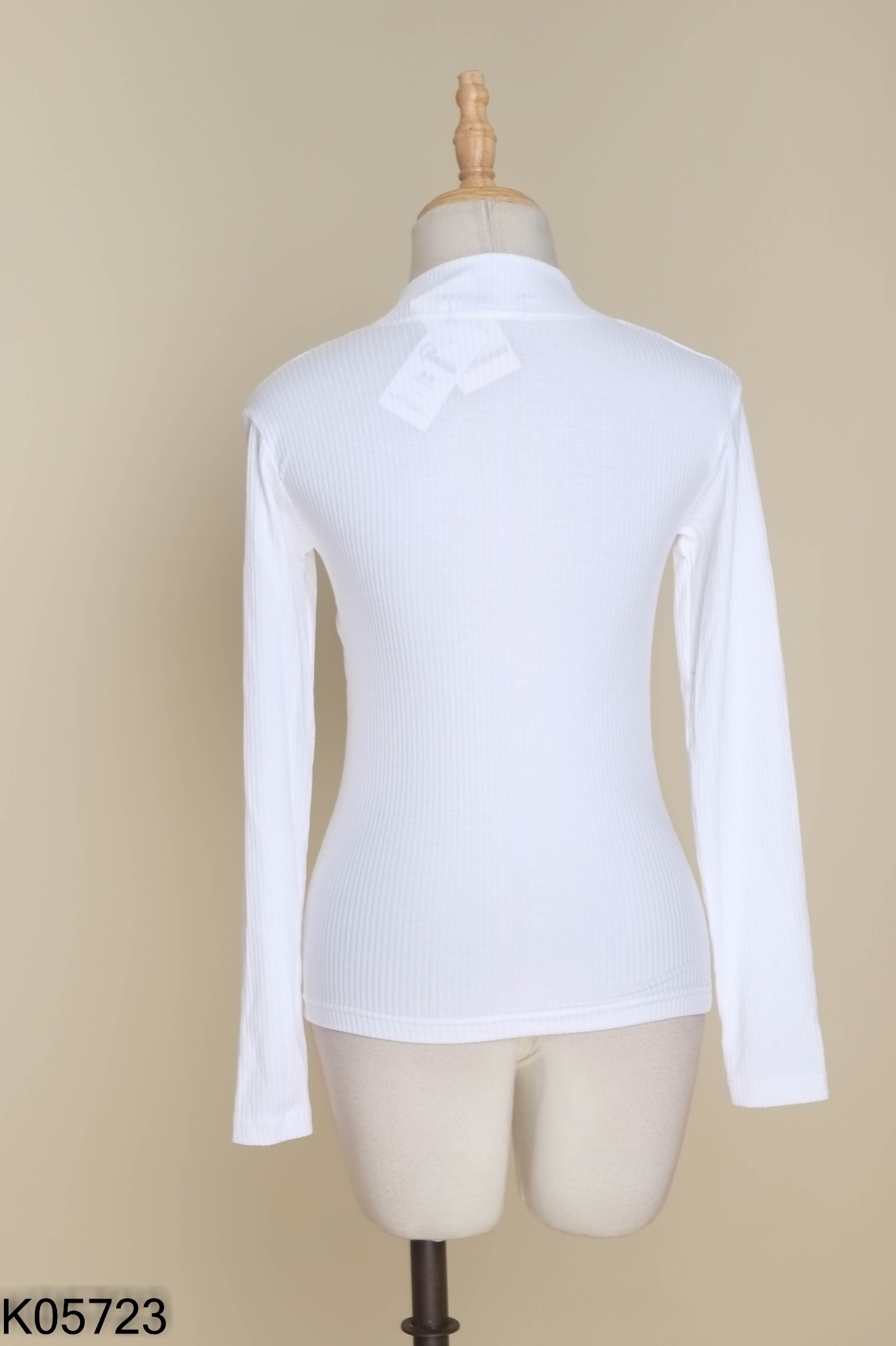 NEWTAG Áo trắng YU CHERY xoắn ngực