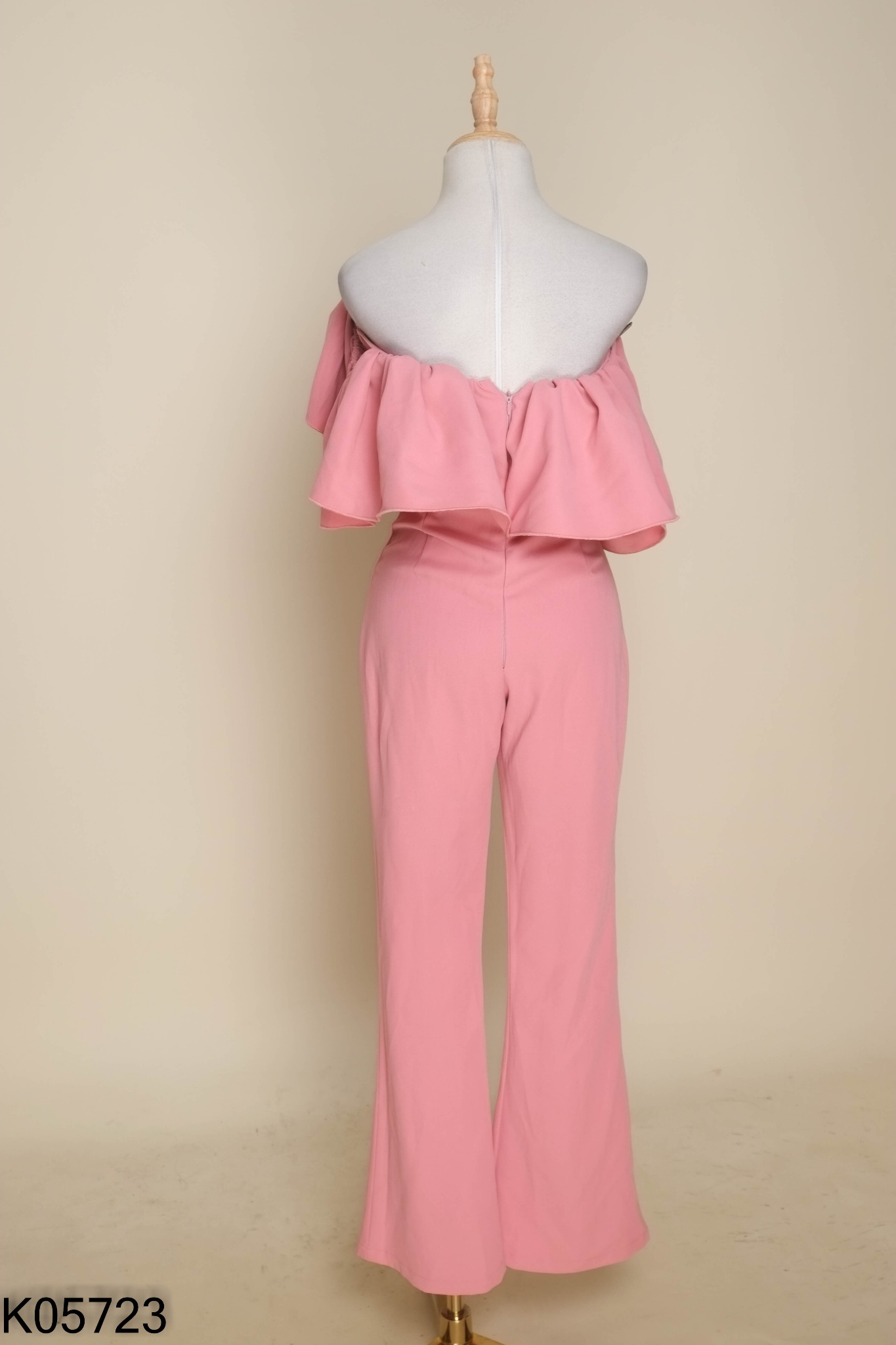 Jumpsuits hồng phối bèo