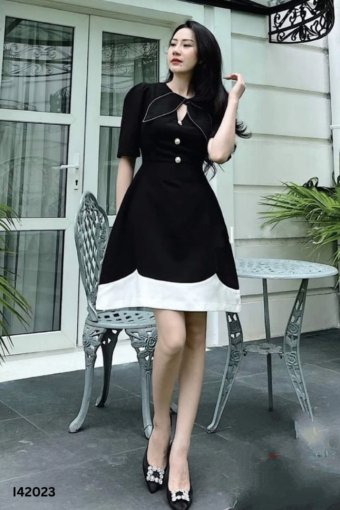 Váy RICCI đen viền chỉ trắng
