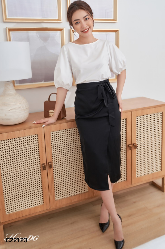 Chân váy HERA DG lụa đen