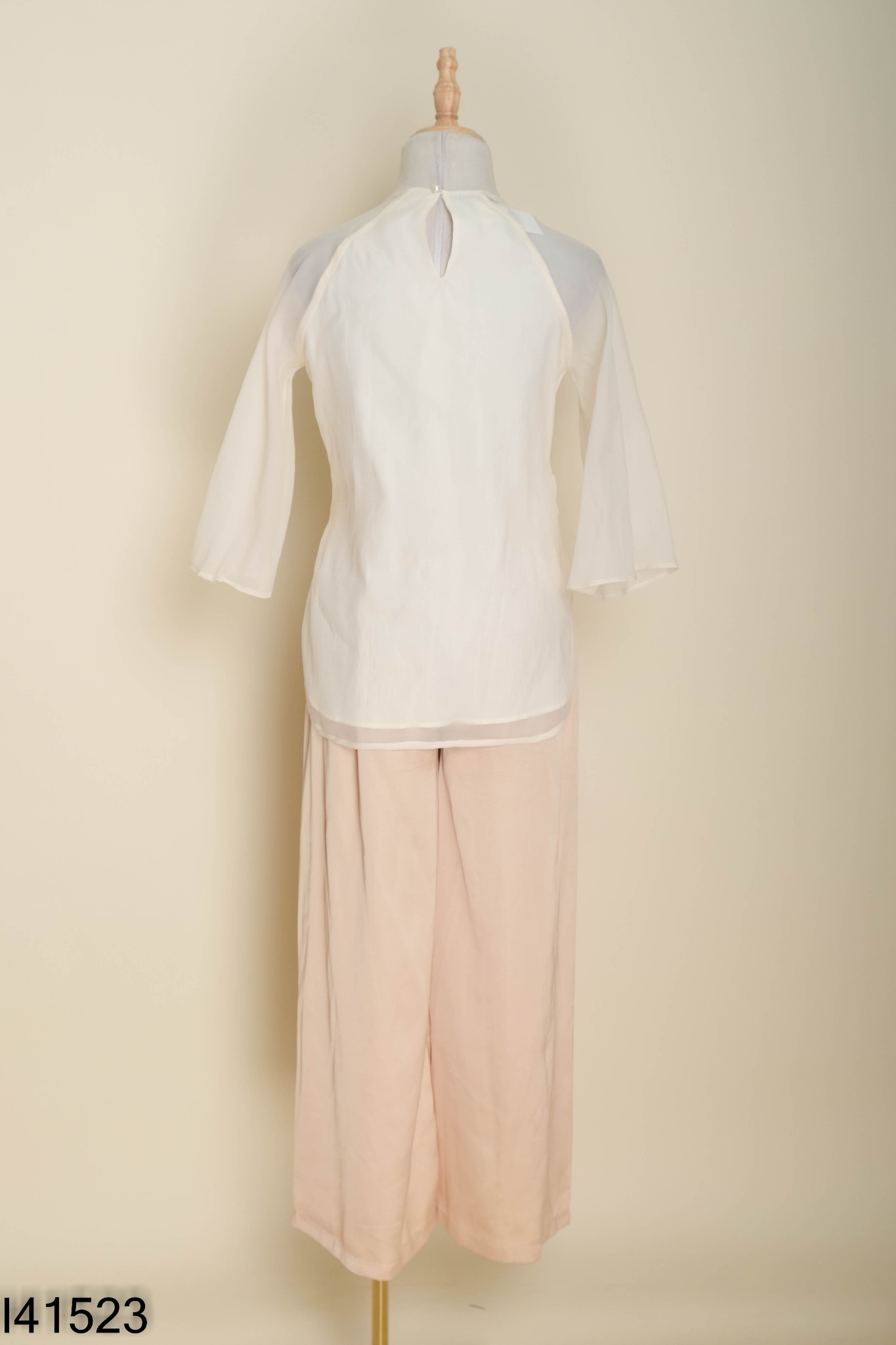 Set Áo tơ be đính ngọc + quần