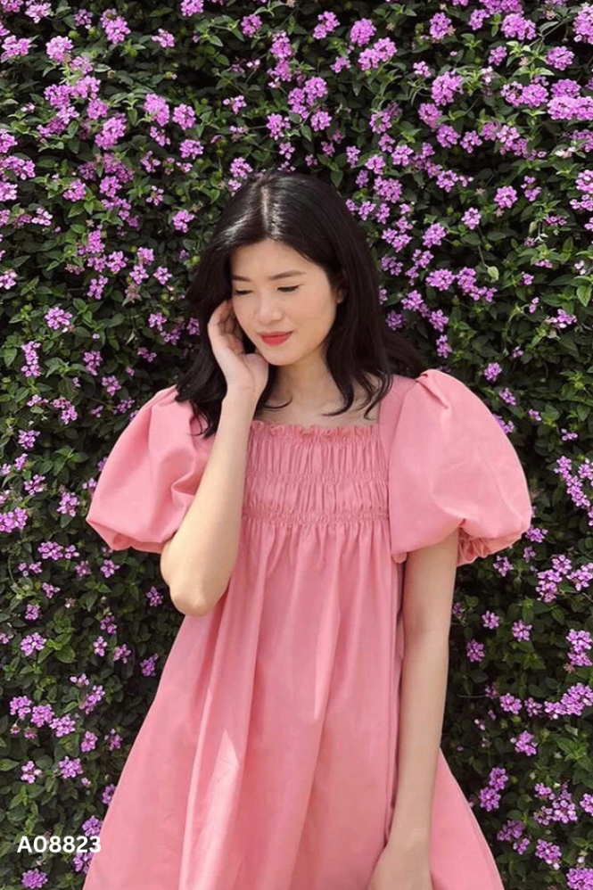 Váy hồng tay phồng