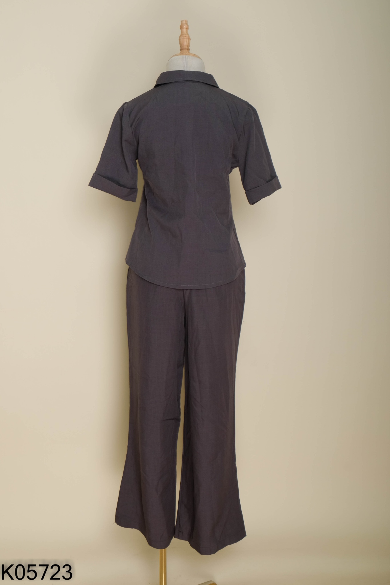 Set Áo sơ mi LEO WEARING xám + quần dài