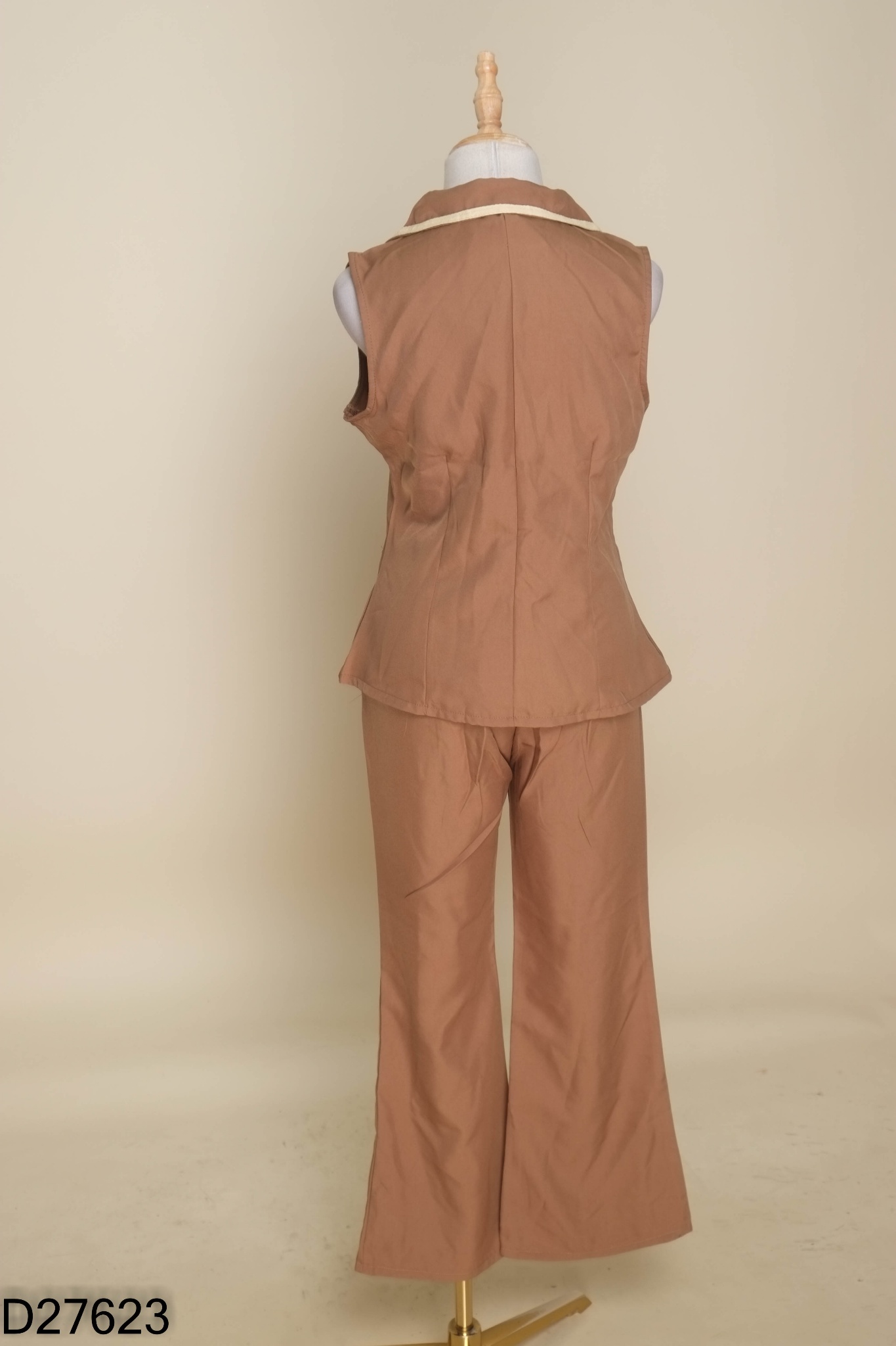 SET Áo nâu viền be + quần dài