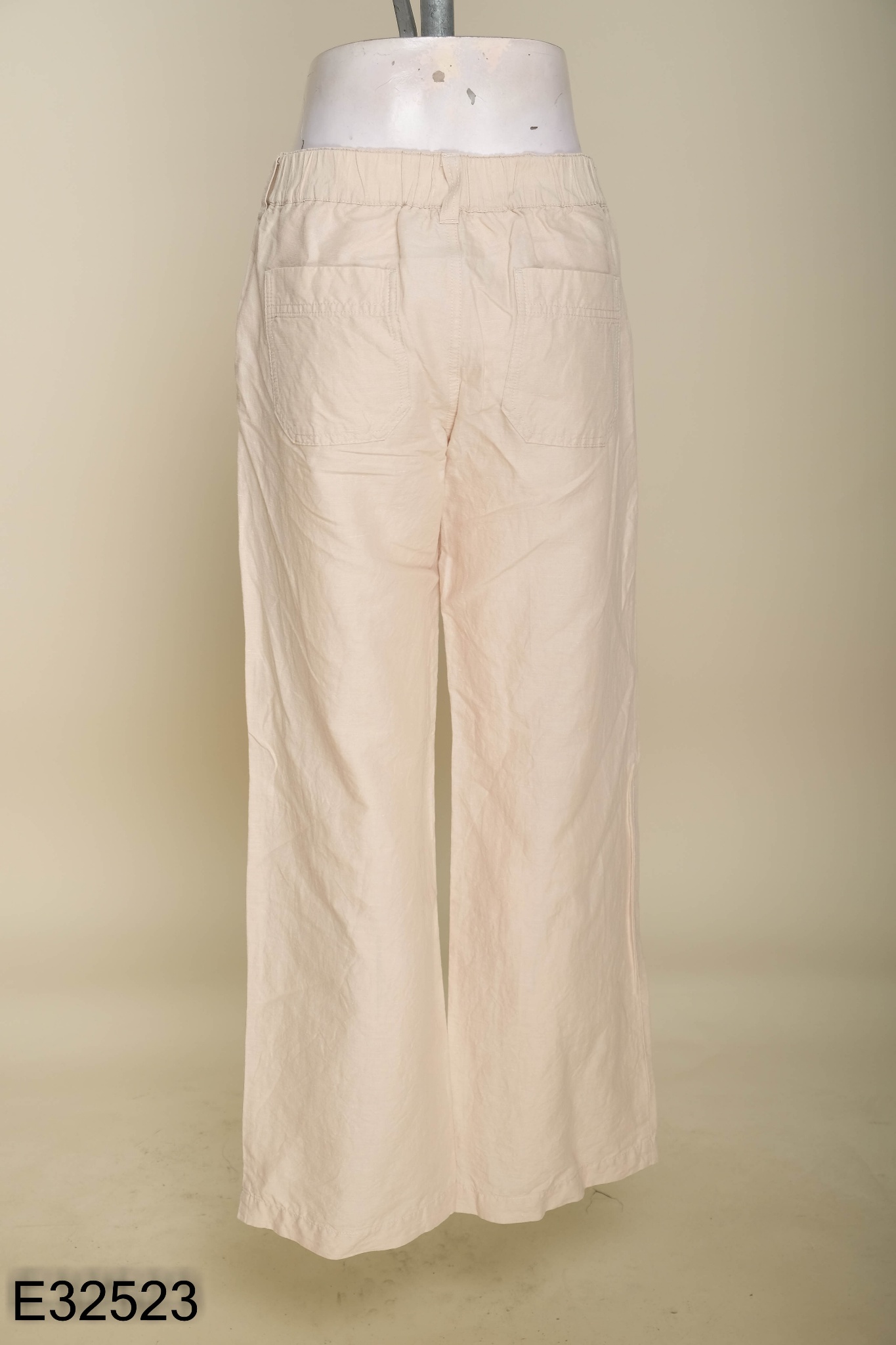 Quần UNIQLO line be suông