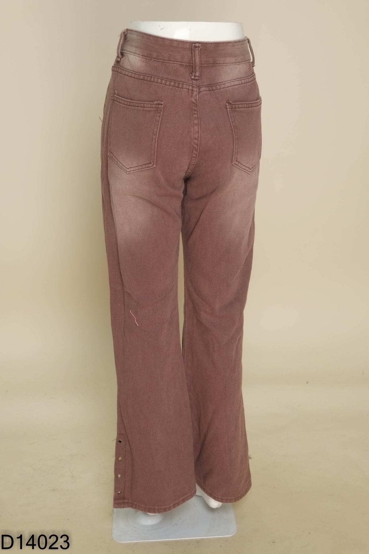 Quần kaki nâu