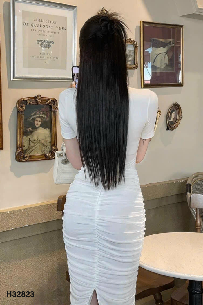 Váy ASHLEY trắng dúm đính đá