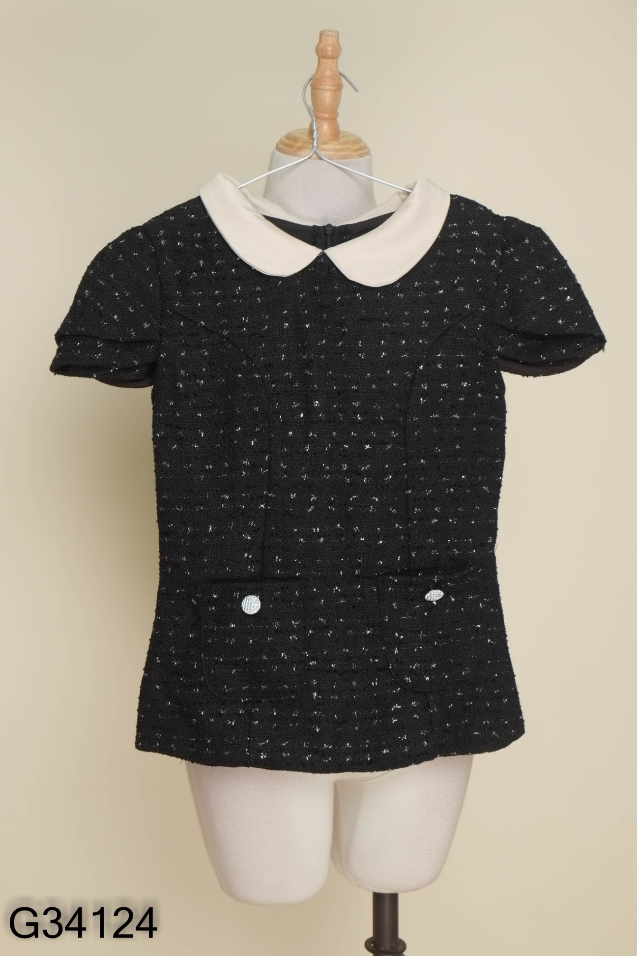 NEWTAG SET Áo dạ tweed đen cổ be + chân váy ren