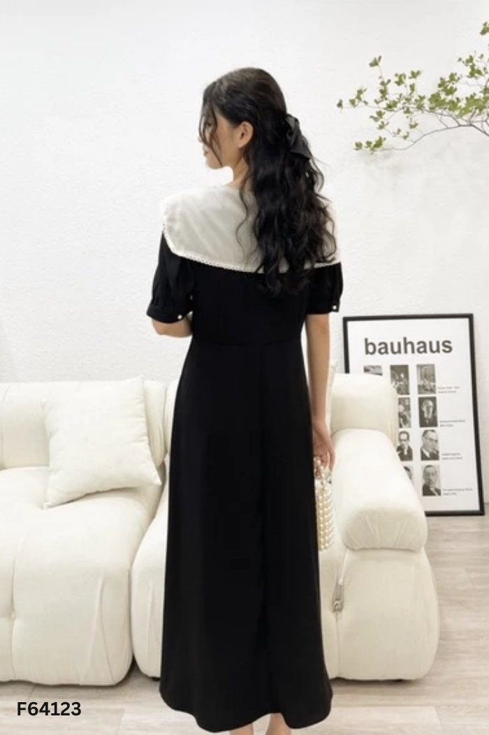 Váy đen cổ trắng