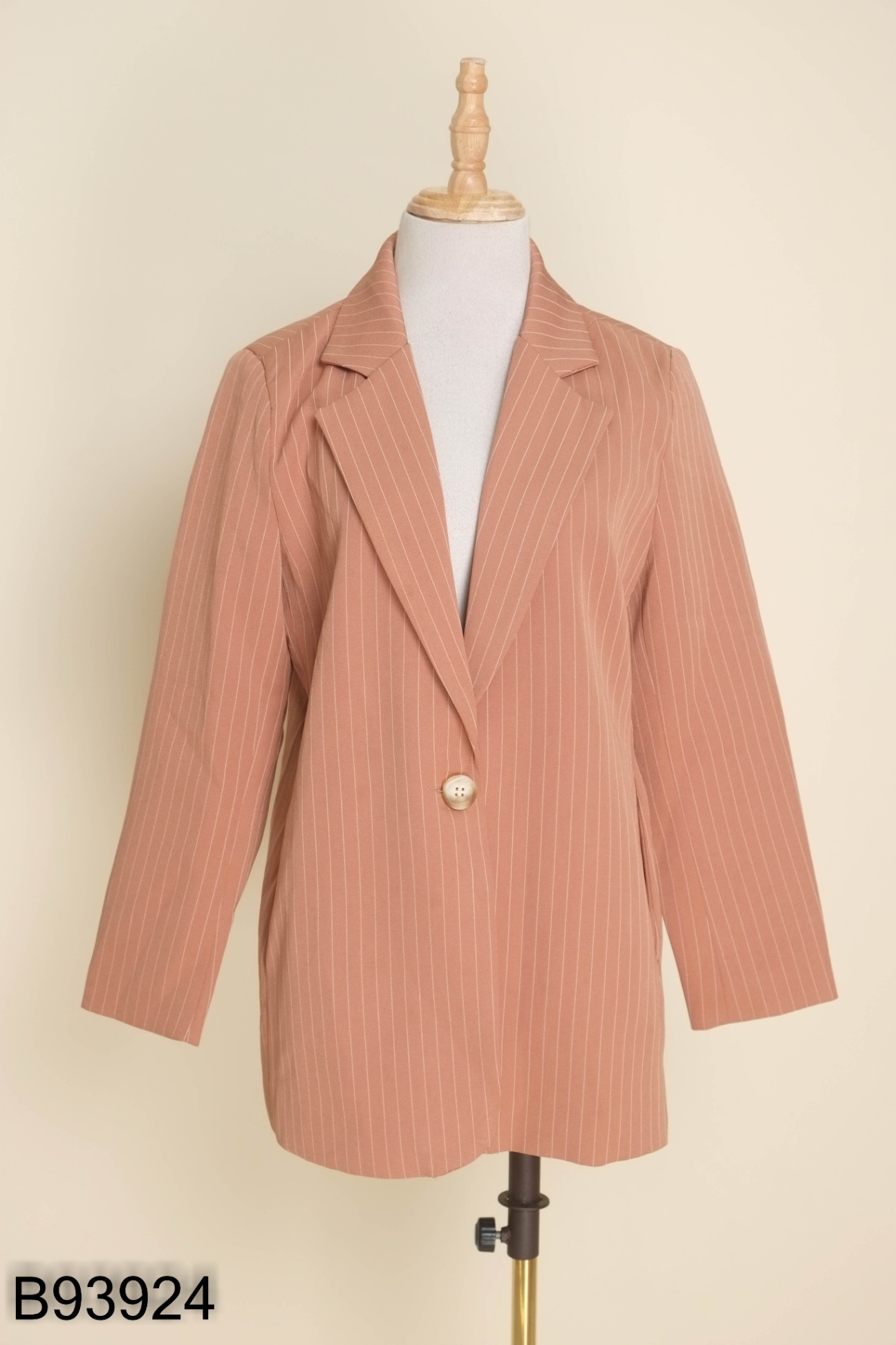 Áo khoác blazer cam sọc trắng