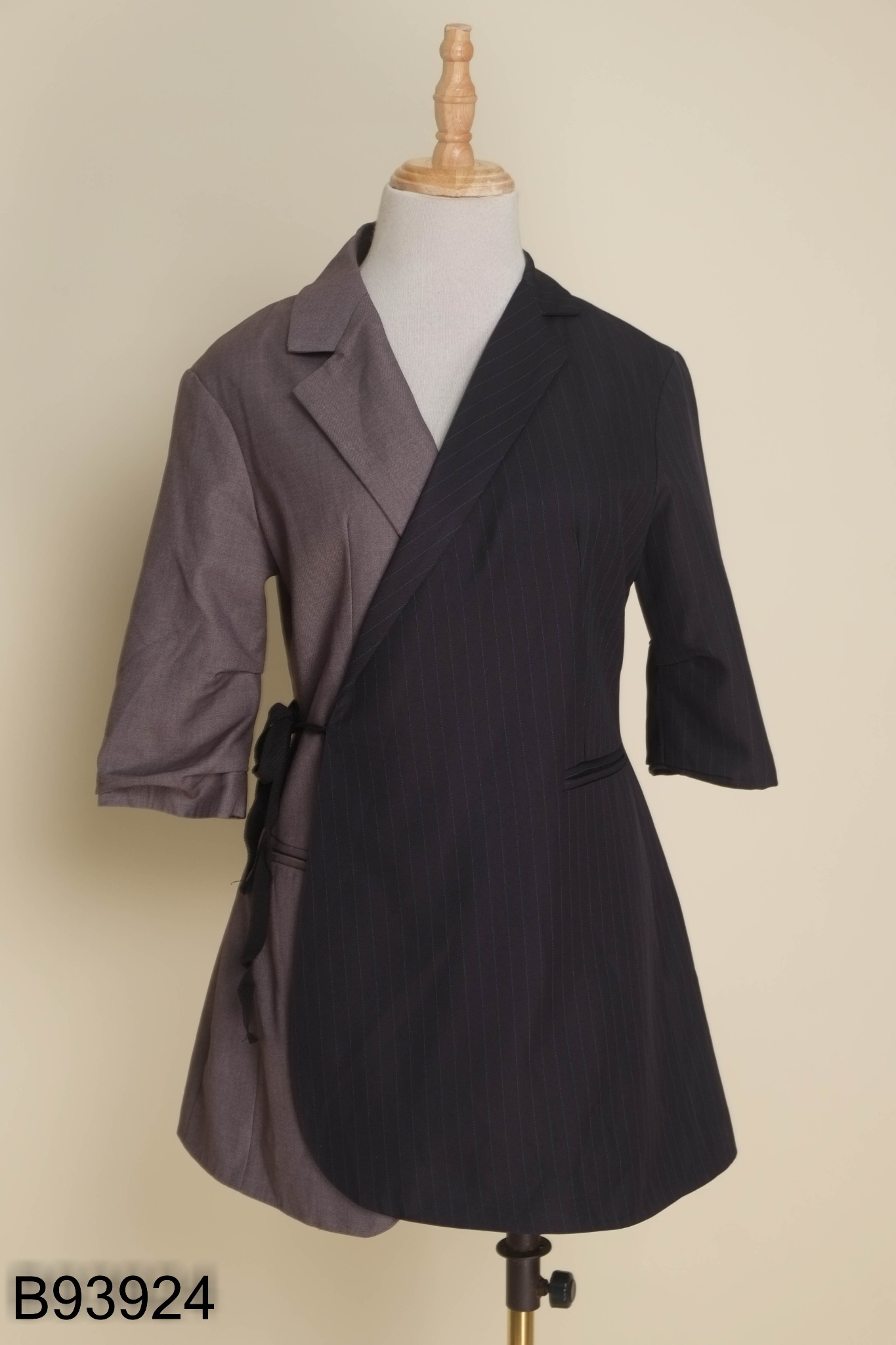 Áo khoác vest nâu phối kẻ caro