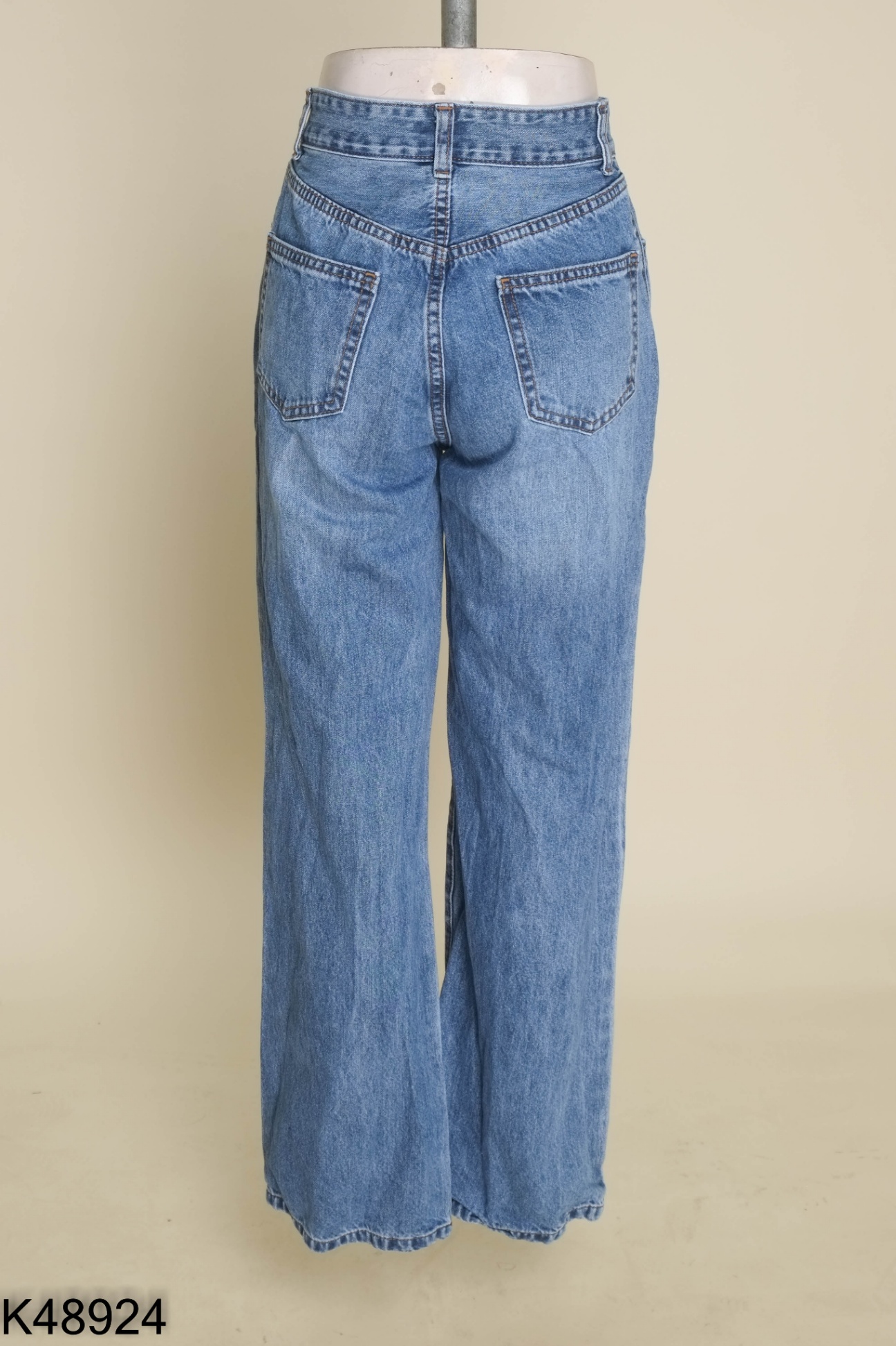 Quần jeans BOHEE xanh trơn