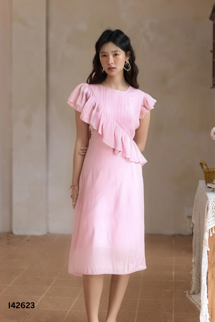 Váy voan hồng bèo