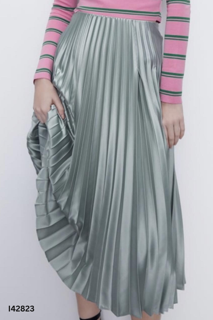 Chân váy ZARA lụa xanh xếp ly