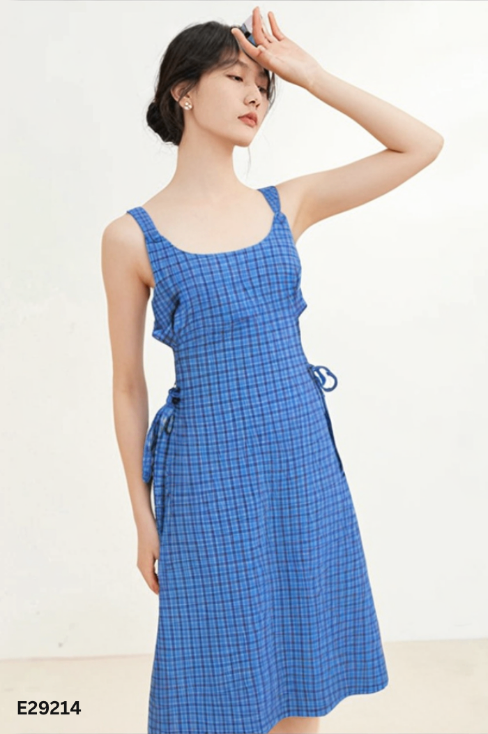 Váy 2s xanh kẻ đan dây sườn