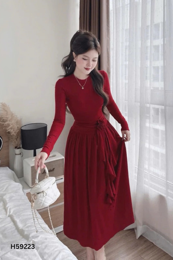 NEWTAG Váy đỏ dúm phối hoa