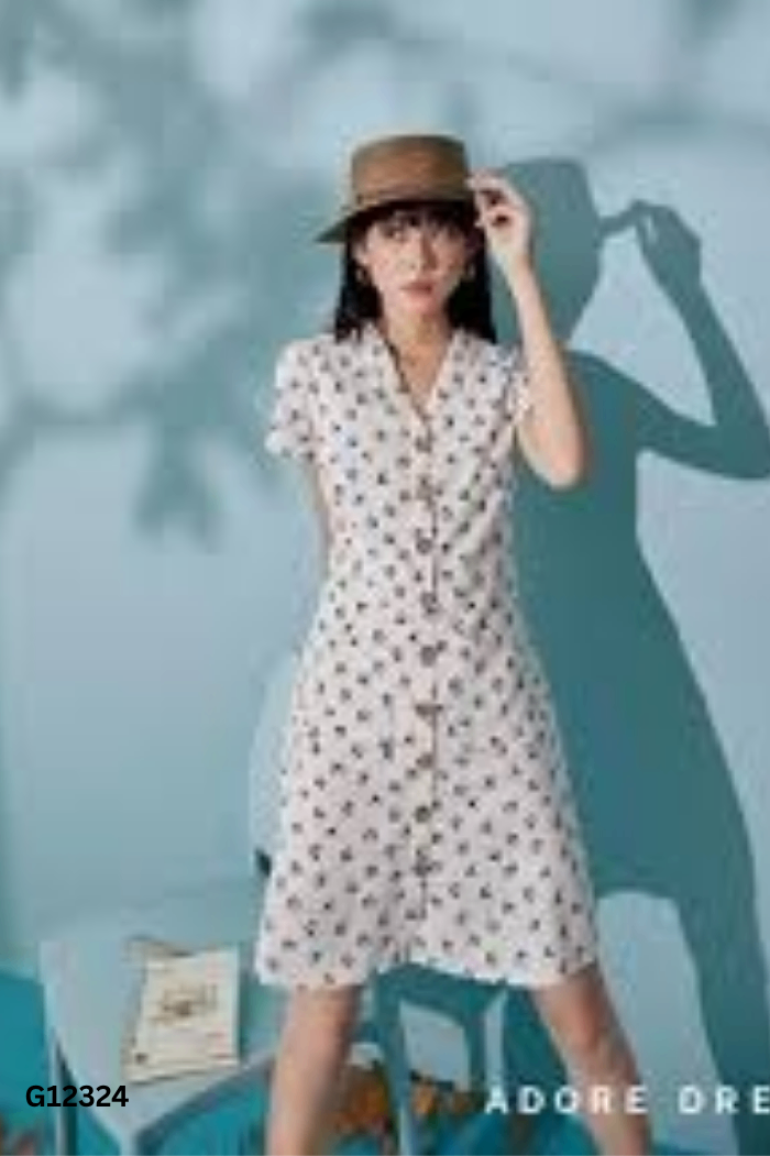 NEWTAG Váy ADORE DRESS trắng be họa tiết